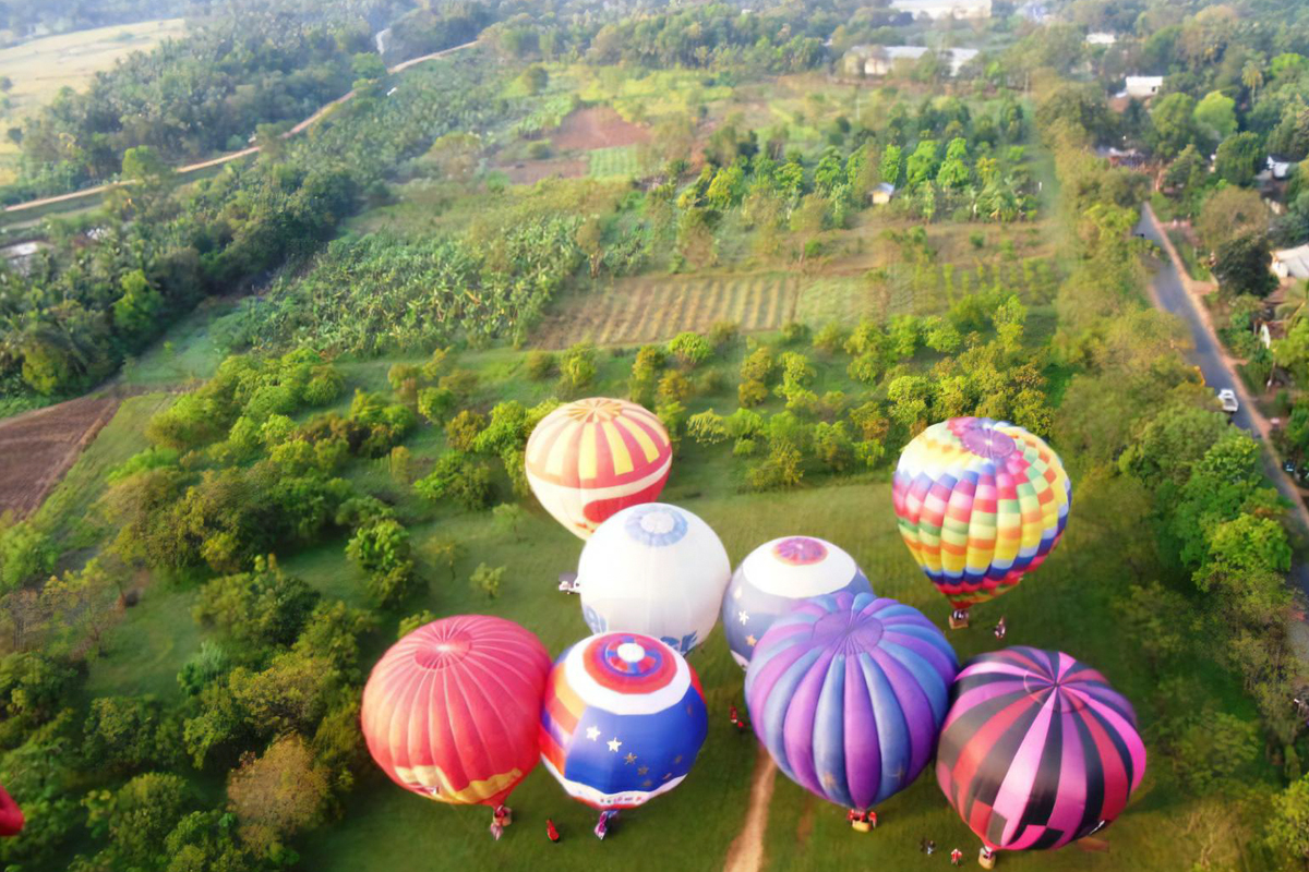 Hot Air Balloon Tour in Kandalama