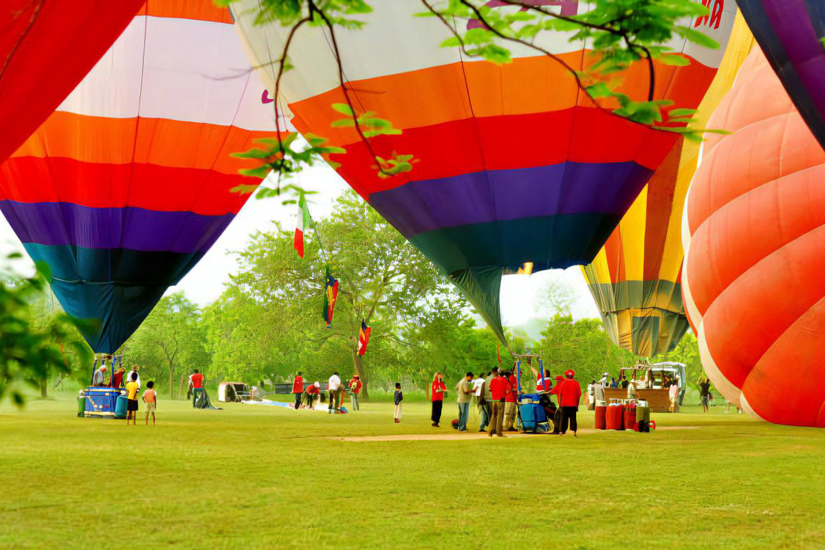 Hot Air Balloon Tour in Kandalama